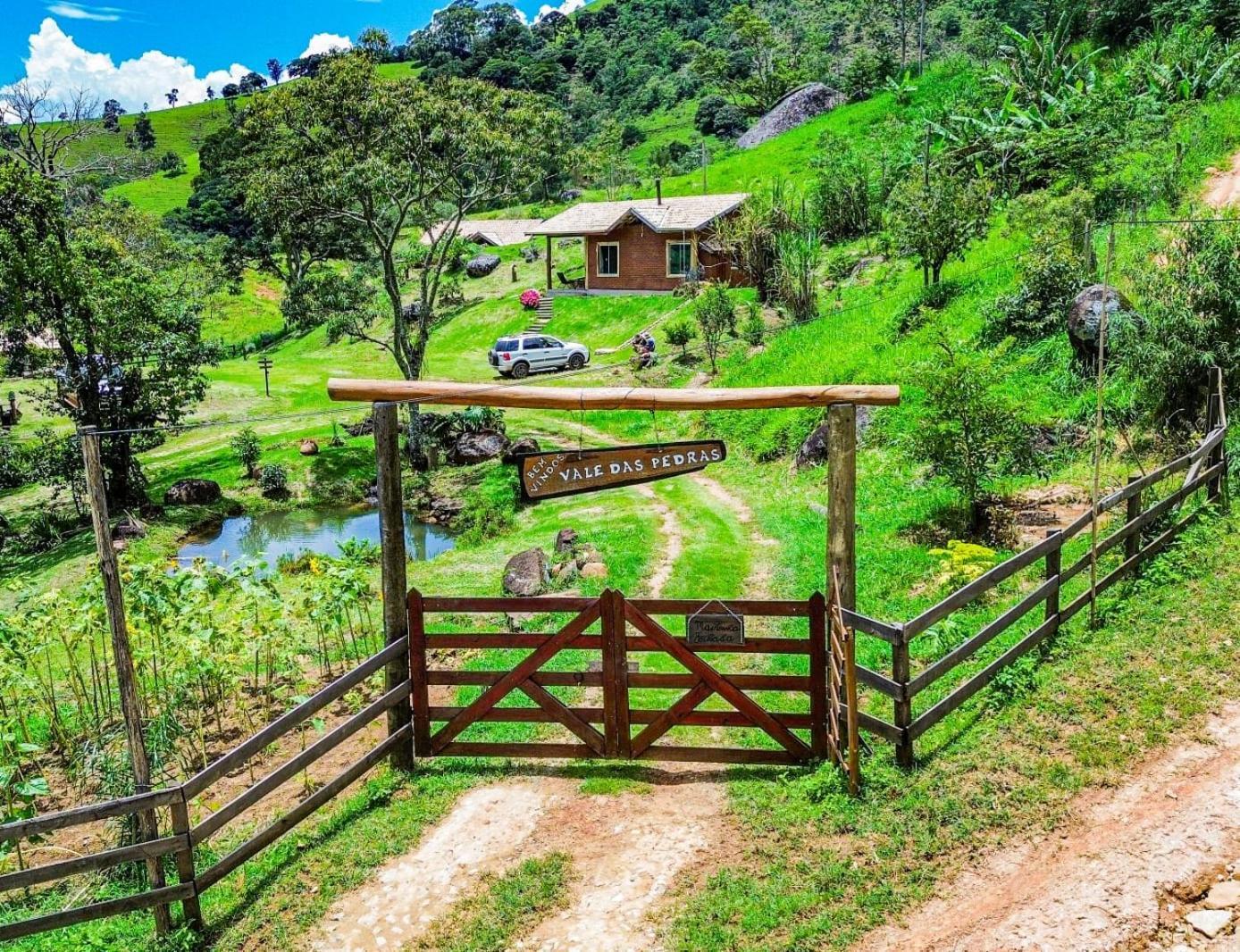 Chale Jacaranda - Hidro - Wifi E Mais Sapucaí-Mirim Eksteriør billede